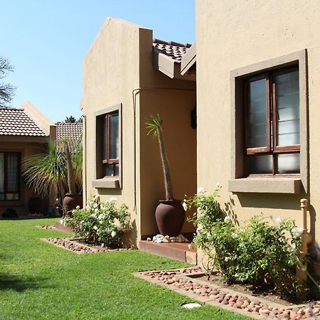 Micasa Sucasa Guesthouse Lephalale المظهر الخارجي الصورة