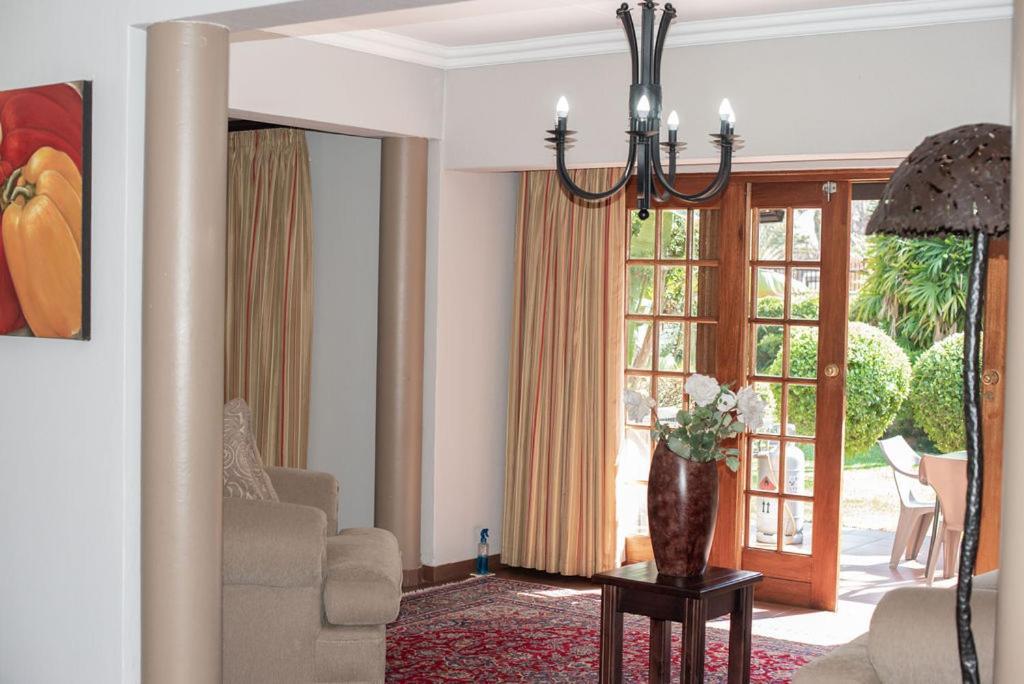 Micasa Sucasa Guesthouse Lephalale المظهر الخارجي الصورة