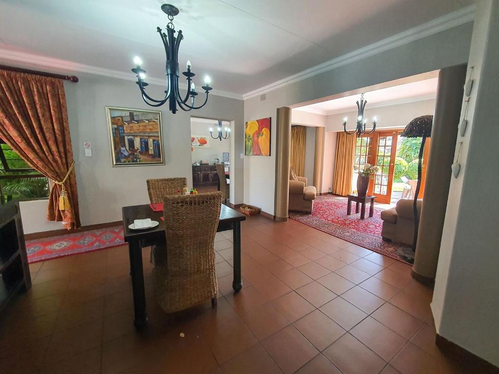Micasa Sucasa Guesthouse Lephalale المظهر الخارجي الصورة